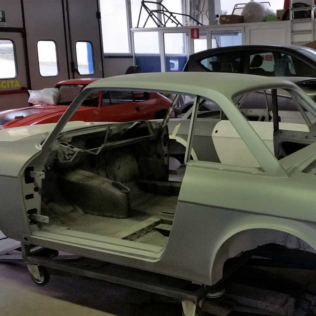 restauro auto d'epoca Lancia Fulvia per Rally Cars